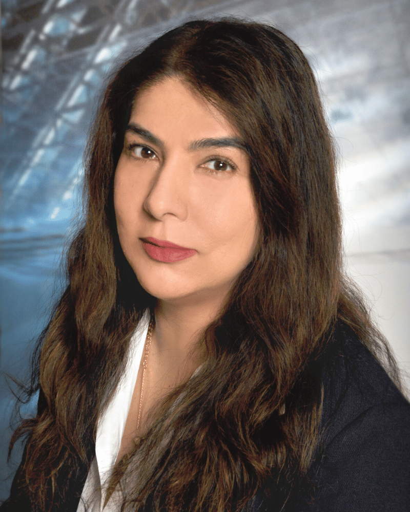 Businessfoto von Iram Mirza, Gründerin des Lernwerk Transformations Studios,